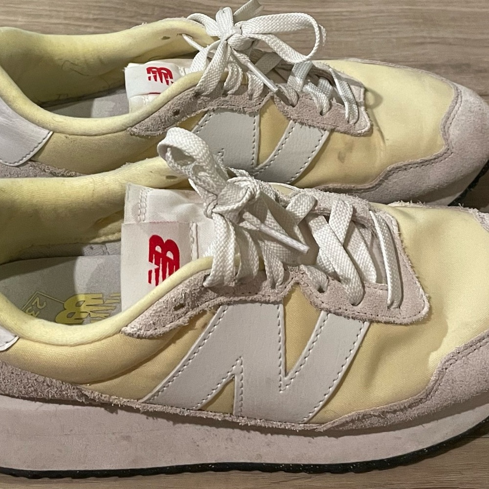 New Balance 237  Sneakers Sea Salt Yellow WS2371D Women’s Sz 9.5 Shoes - Picture 6 of 7